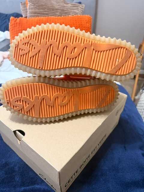 Torhill Bee Lace Up Patent Leather Orange size 7 Women