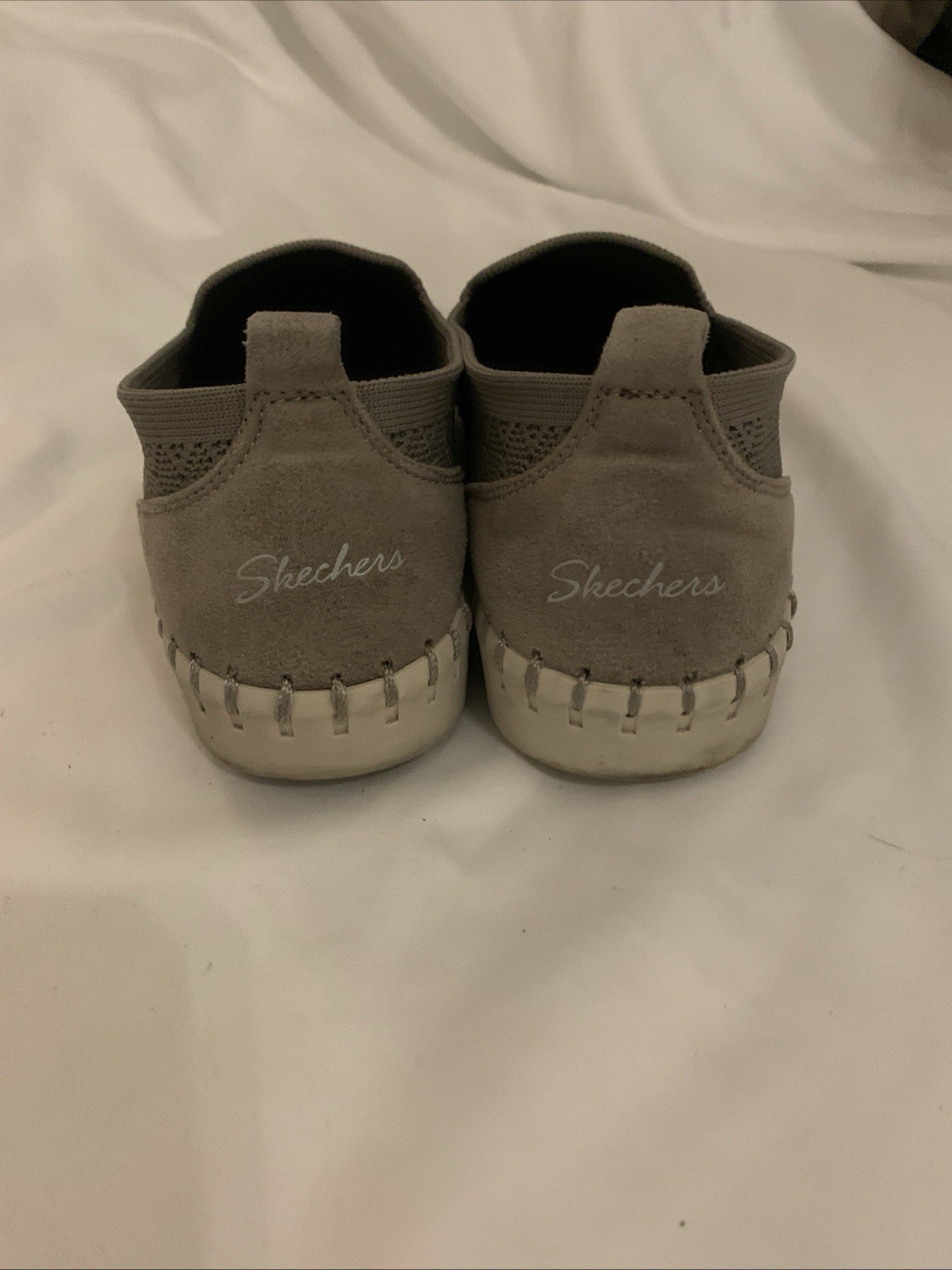 Skechers Size 7 Slip On Shoe Gray Flat Sneaker Casual Workwear Everyday Basic