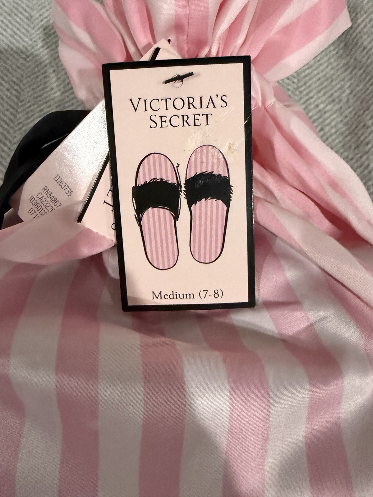 Victoria’s Secret Light Pink & White Striped Satin Slippers – Size Medium 7/8