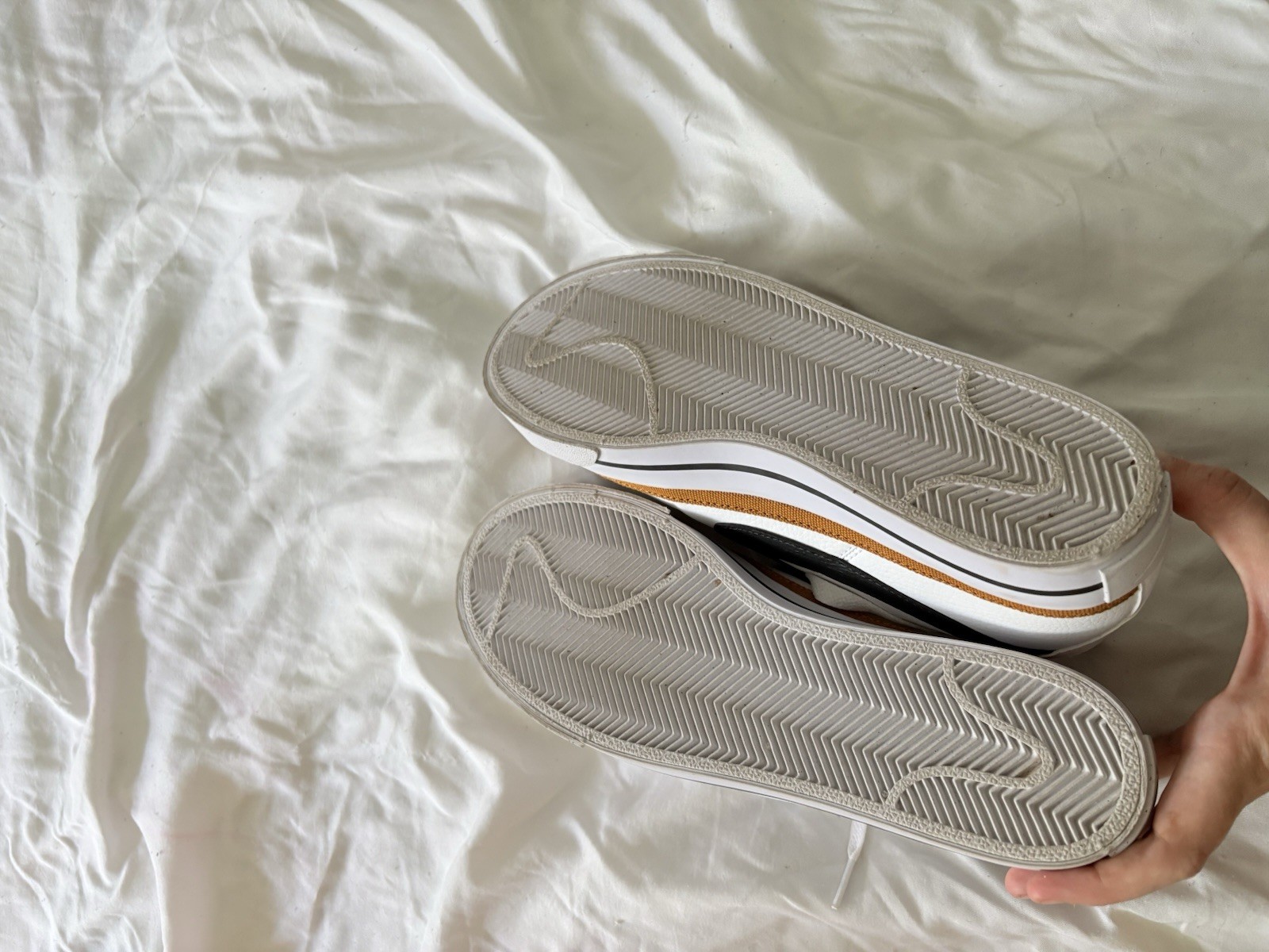 Nike Court Legacy NN Women’s Sneakers White/Black Desert Ochre Size 8.5 NEW