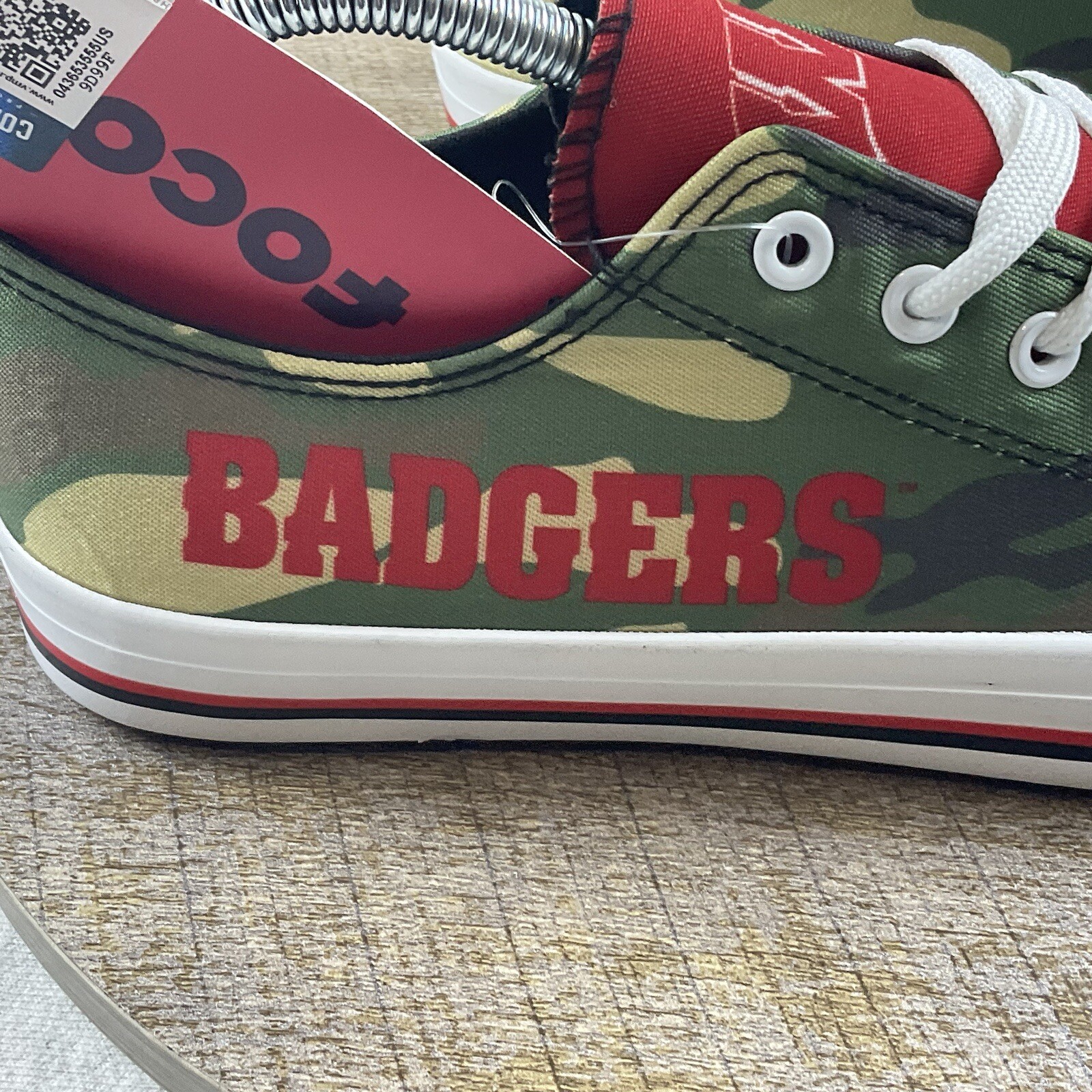 Foco Badgers Sneakers Women’s 11 Low Top Classic Lace Closure Sports Green Camo