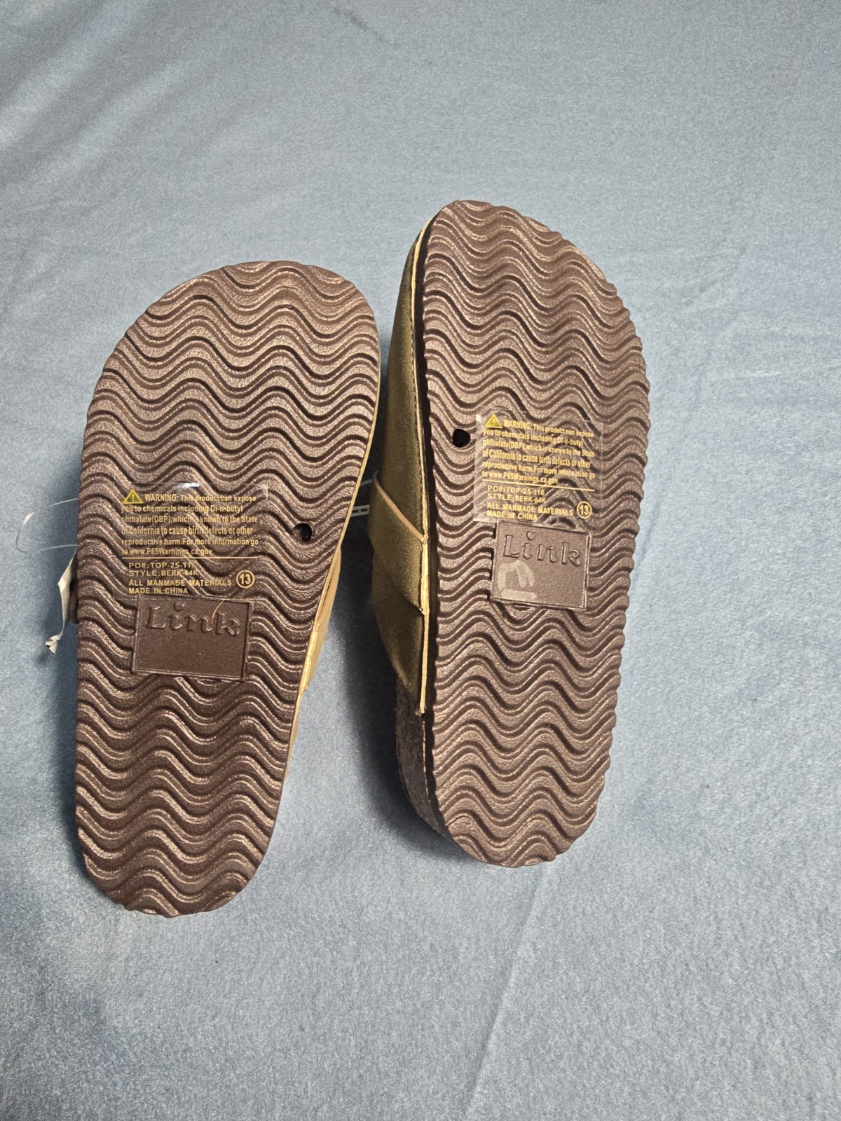 2P Link Beige Buckle Clog Sandals for kids Comfort ShoesFlat Closed Toe sz 13/10