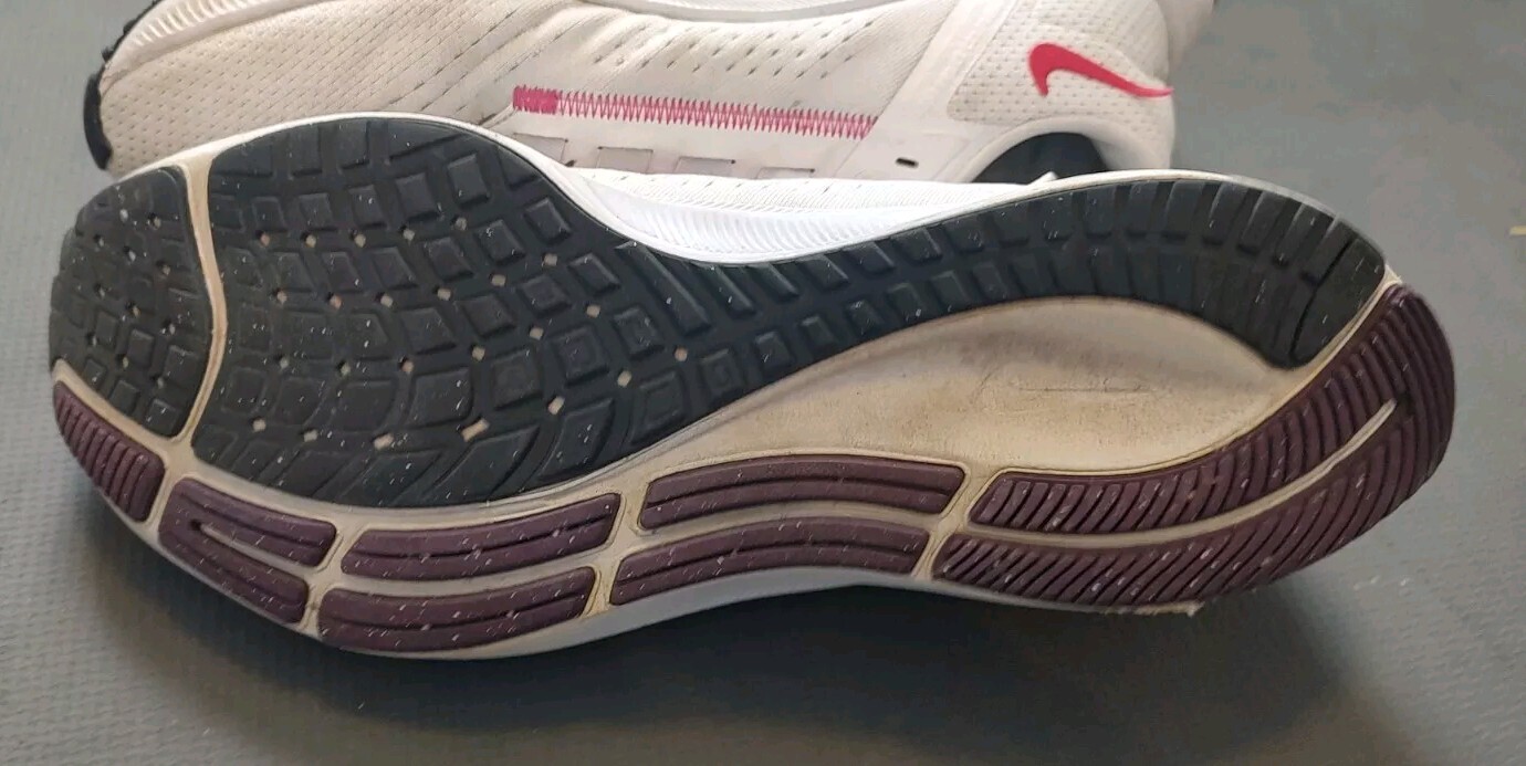 Size 10.5 – Nike Air Zoom Pegasus 38 White Mystic Hibiscus W *see description*