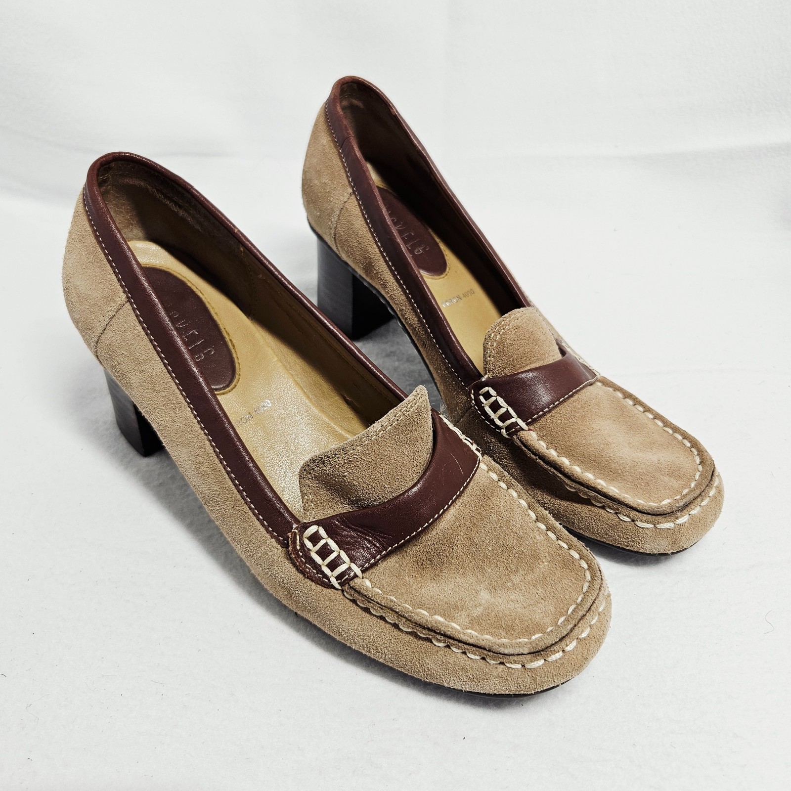 Nickels Soft Suede Heeled Loafers Size 8M