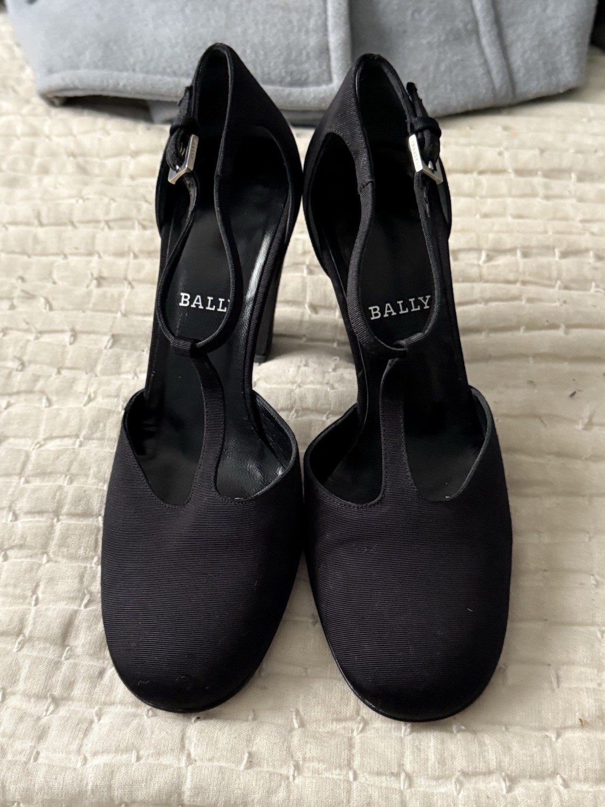 Bally Switzerland Black Grosgrain T Strap Pumps Heels Sz 6