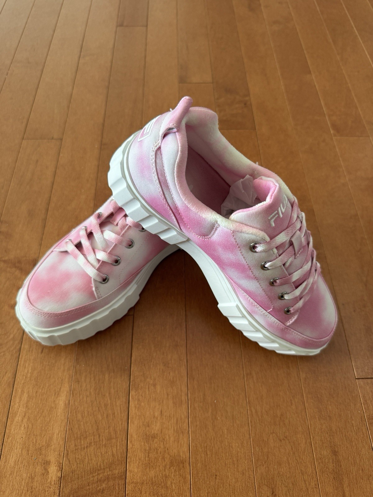 NIB Fila Sandblast Low Mottled Tie Dye Womens Shoes Size 8 — FREE SHIPPING!