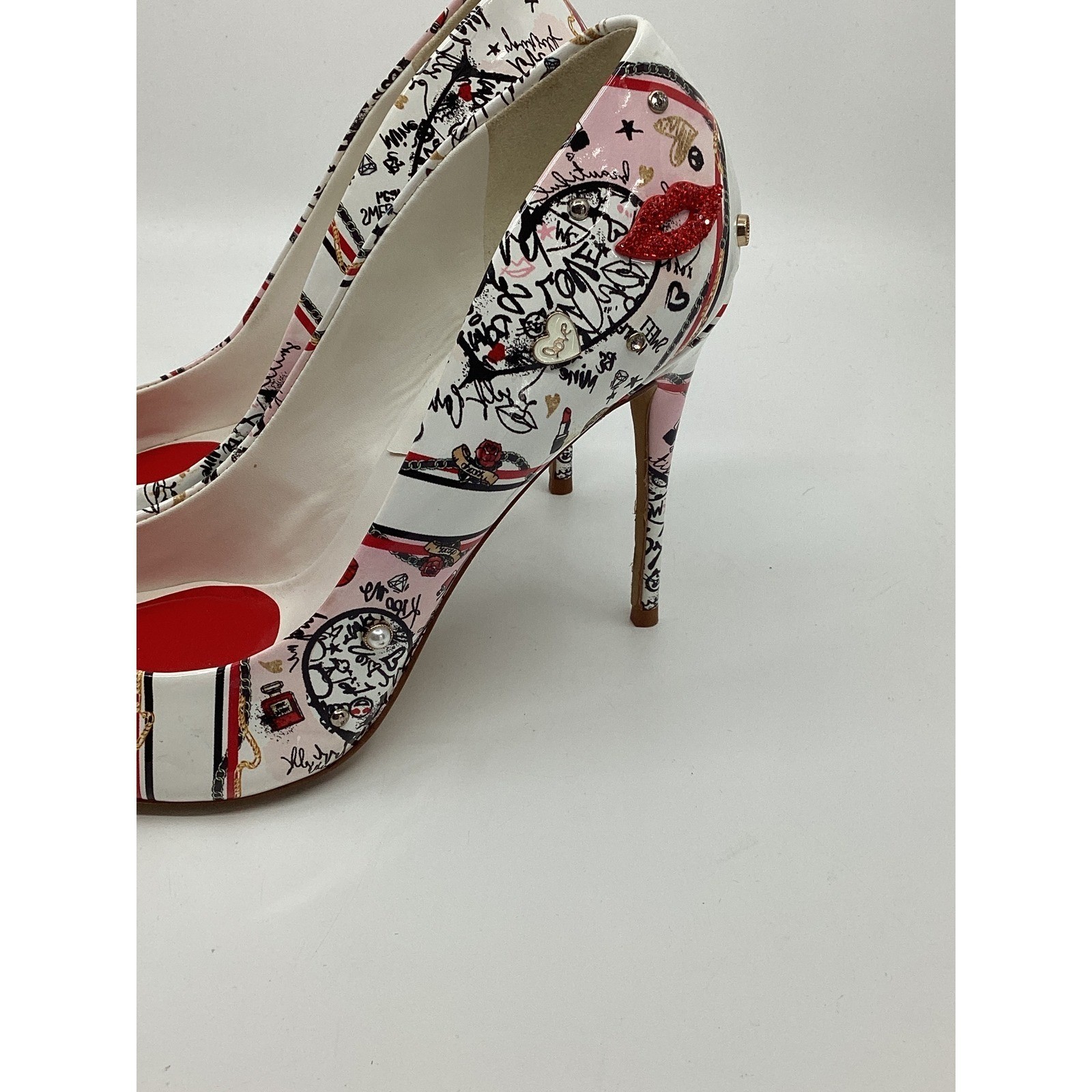 Aldo Stessy Graffiti Pop Art Pointed Toe Pumps White Pink Lips Stud Size 10