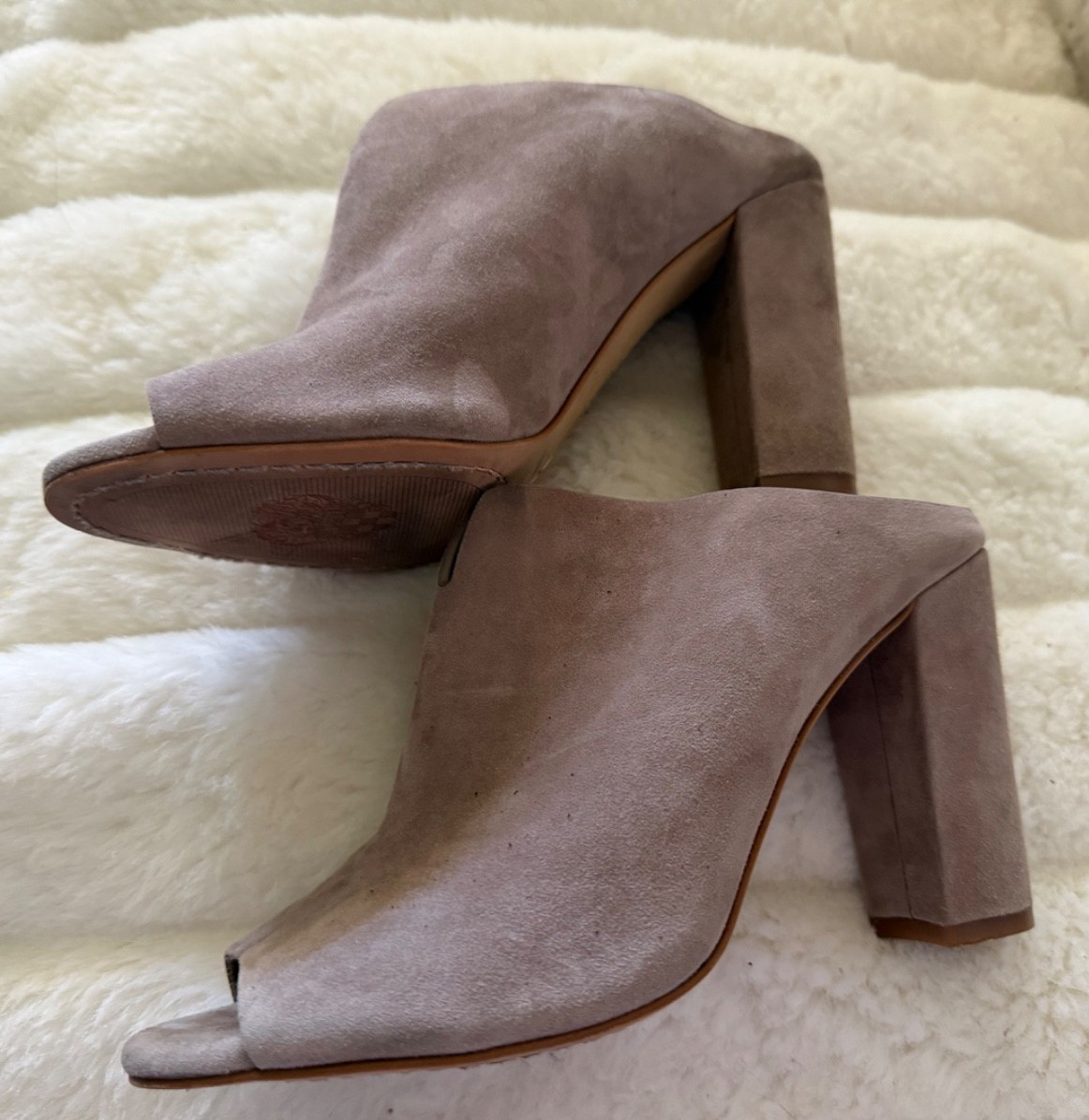 VINCE CAMUTO SIZE 6.5 Gray Suede Bootie Covered Heel Open Toe Slide On