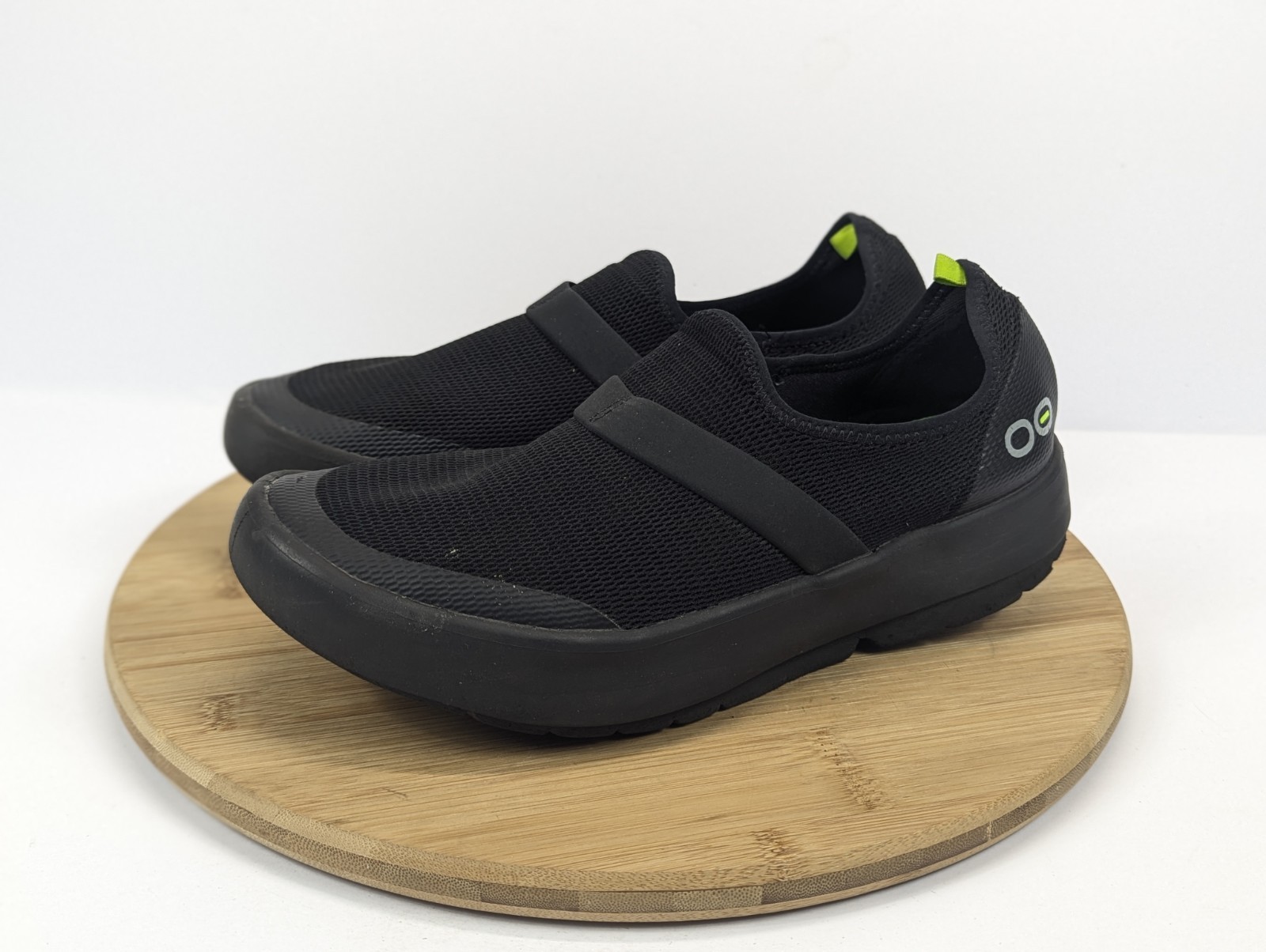 OOFOS Shoes OOmg eeZee Low Womens 10 Black Casual Walking Slip On Recovery
