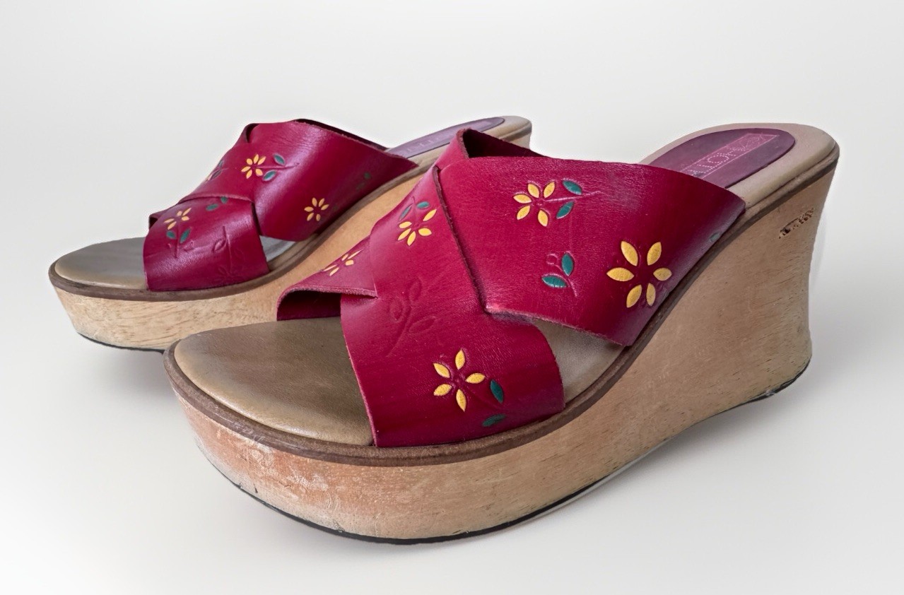 HOT KISS Y2K 90s Red Leather Floral Chunky Wooden Platform Wedge Sandals Shoes