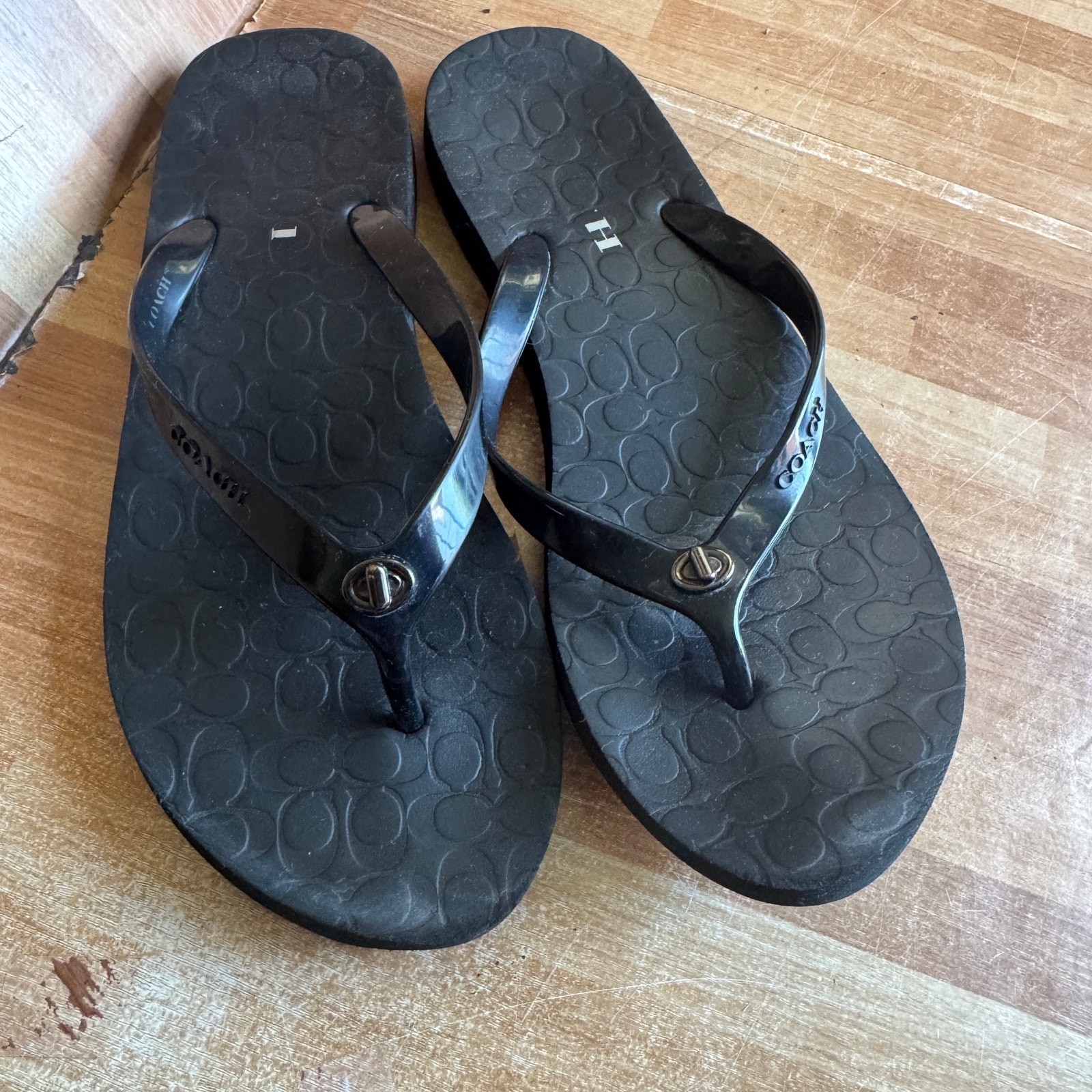 Coach Abbigail Black Turnlock Signature Rubber Flip Flop Thong Sandals