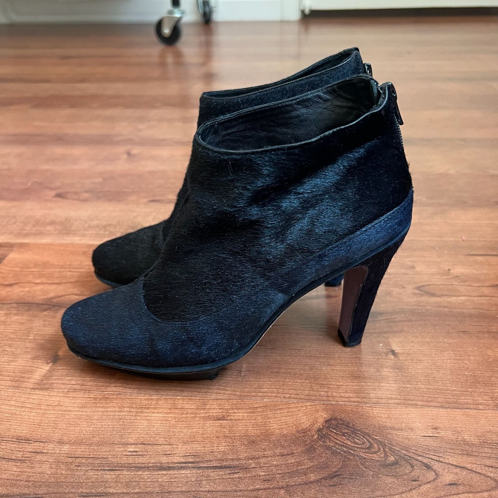 Herve Leger Black Calf Hair Ankle Heel Booties Sz 7.5