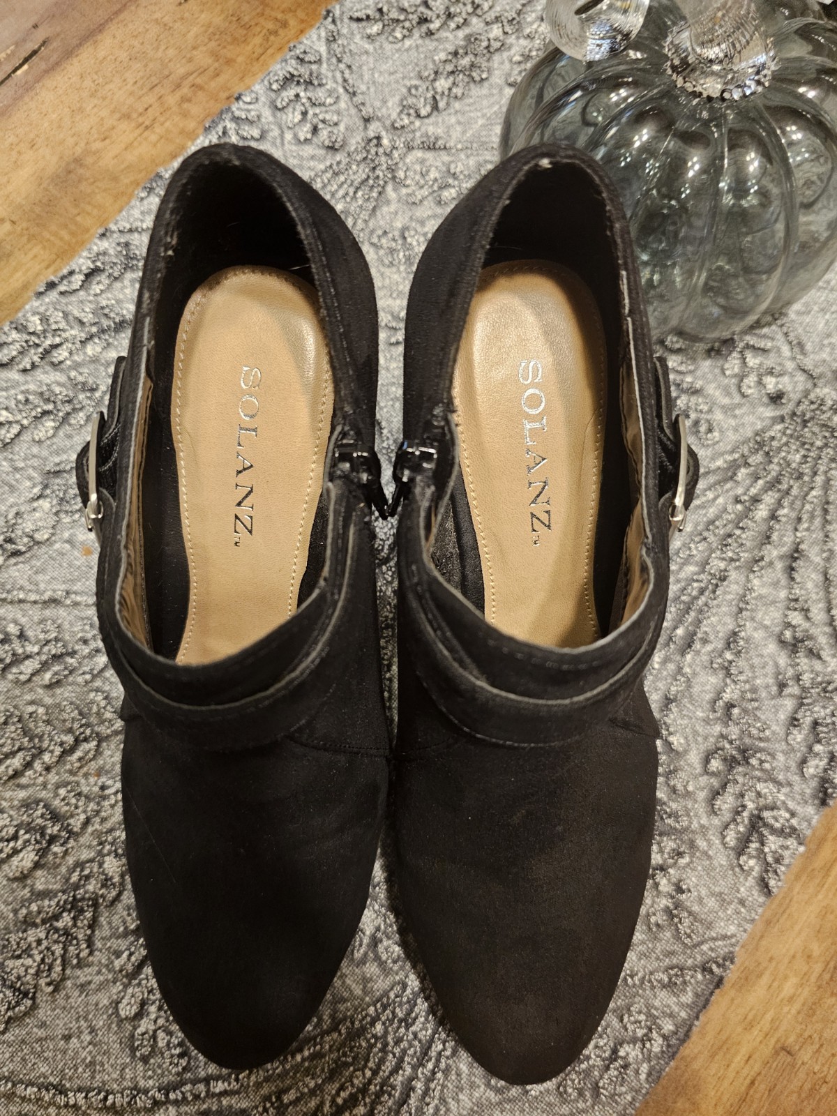 Solanz Maddox Ankle Boots Women’s Size 6M Heels Faux Suede Black