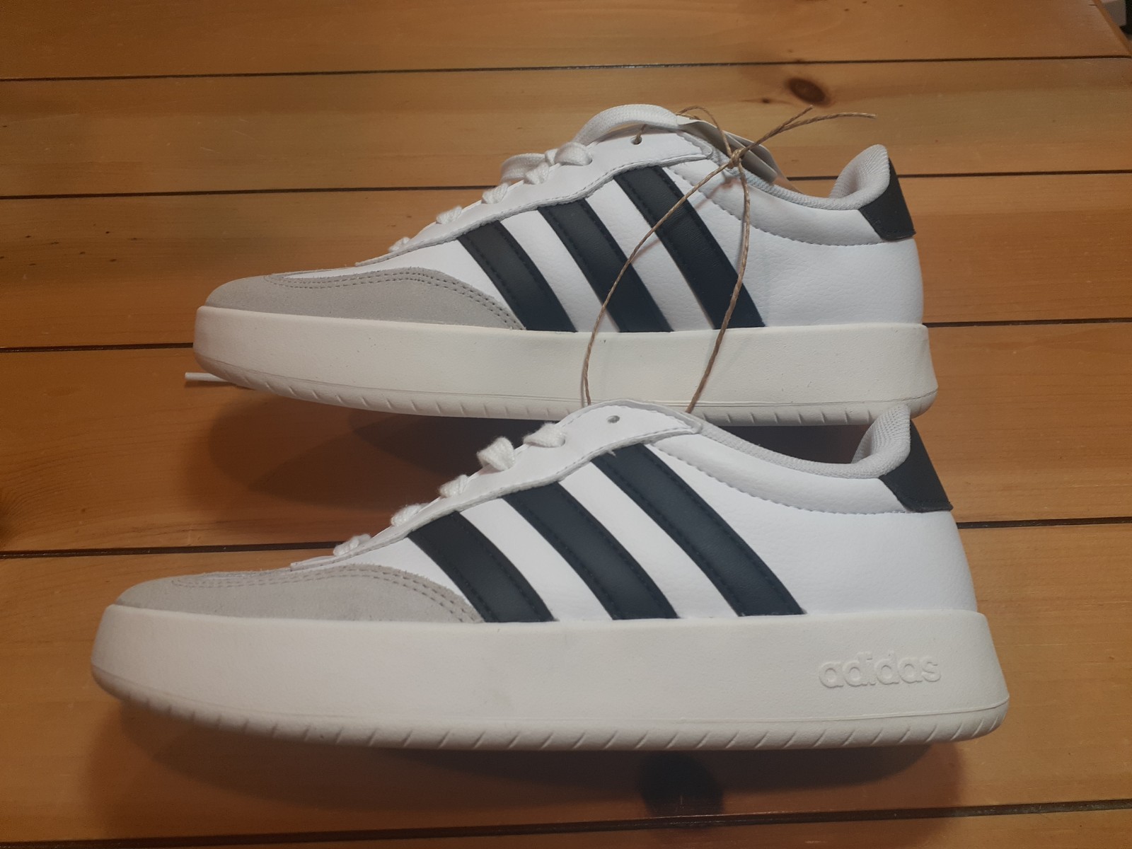 Adidas Barreda Decode white and black womens us size 7.5