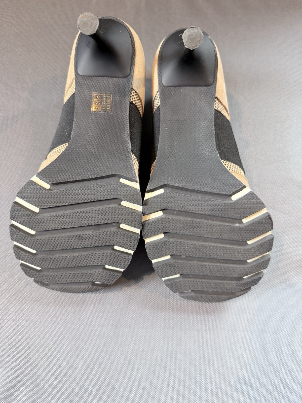 Sneex “The Icon” Camel & Black Suede Mesh Leather Slip-On Pump Women’s Size 10