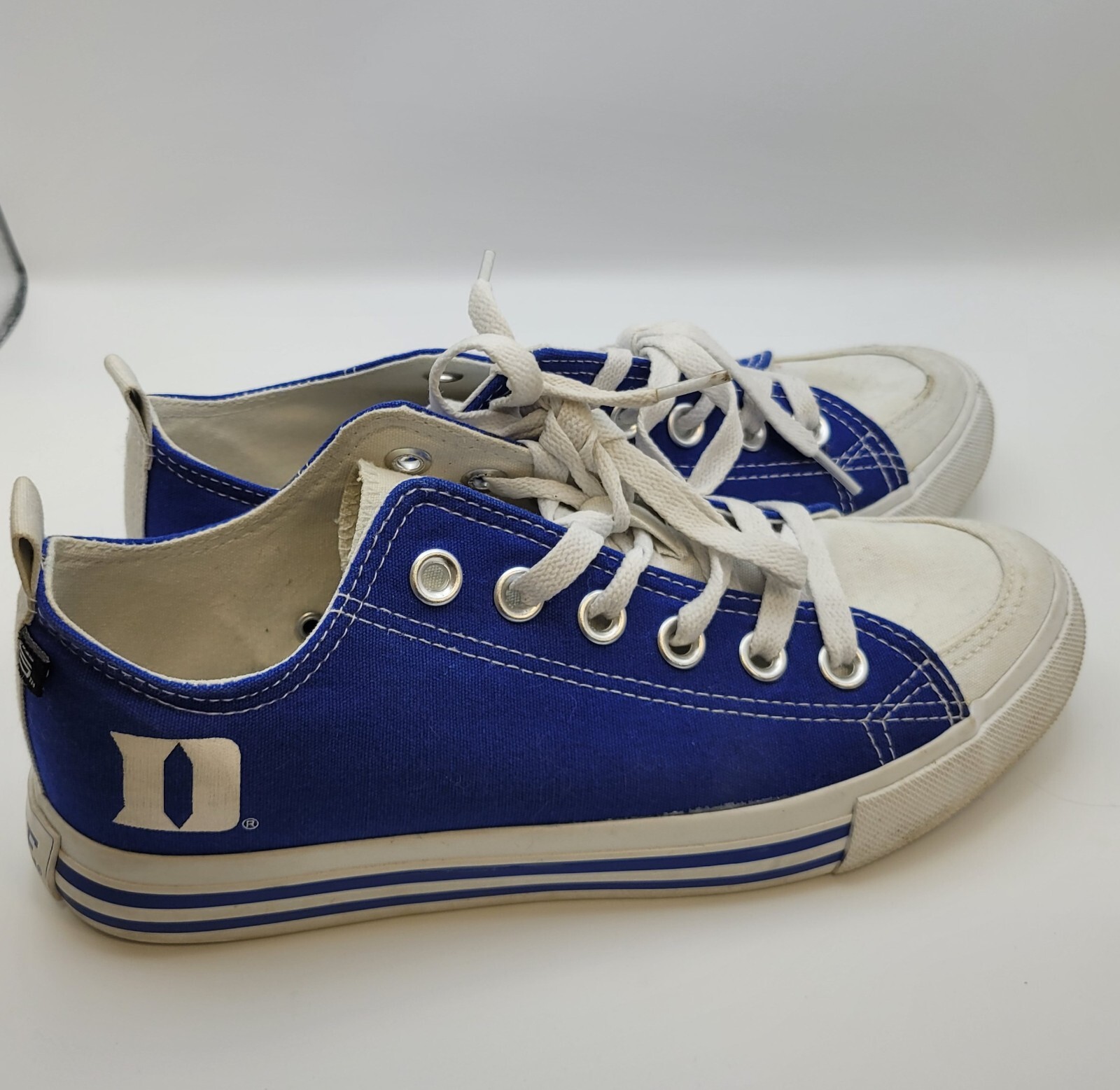 SKICKS Duke Blue Devils Unisex Low Top Sneaker Sz Women 7M