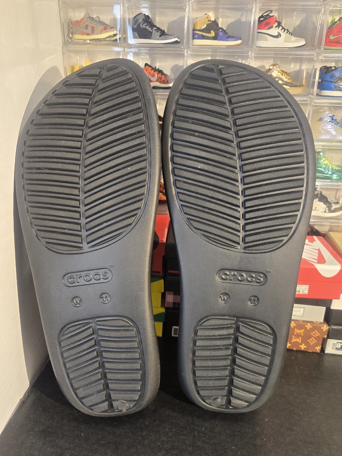 Crocs Women’s Getaway Platform Toe Loop Strappy Black Sandal Size11