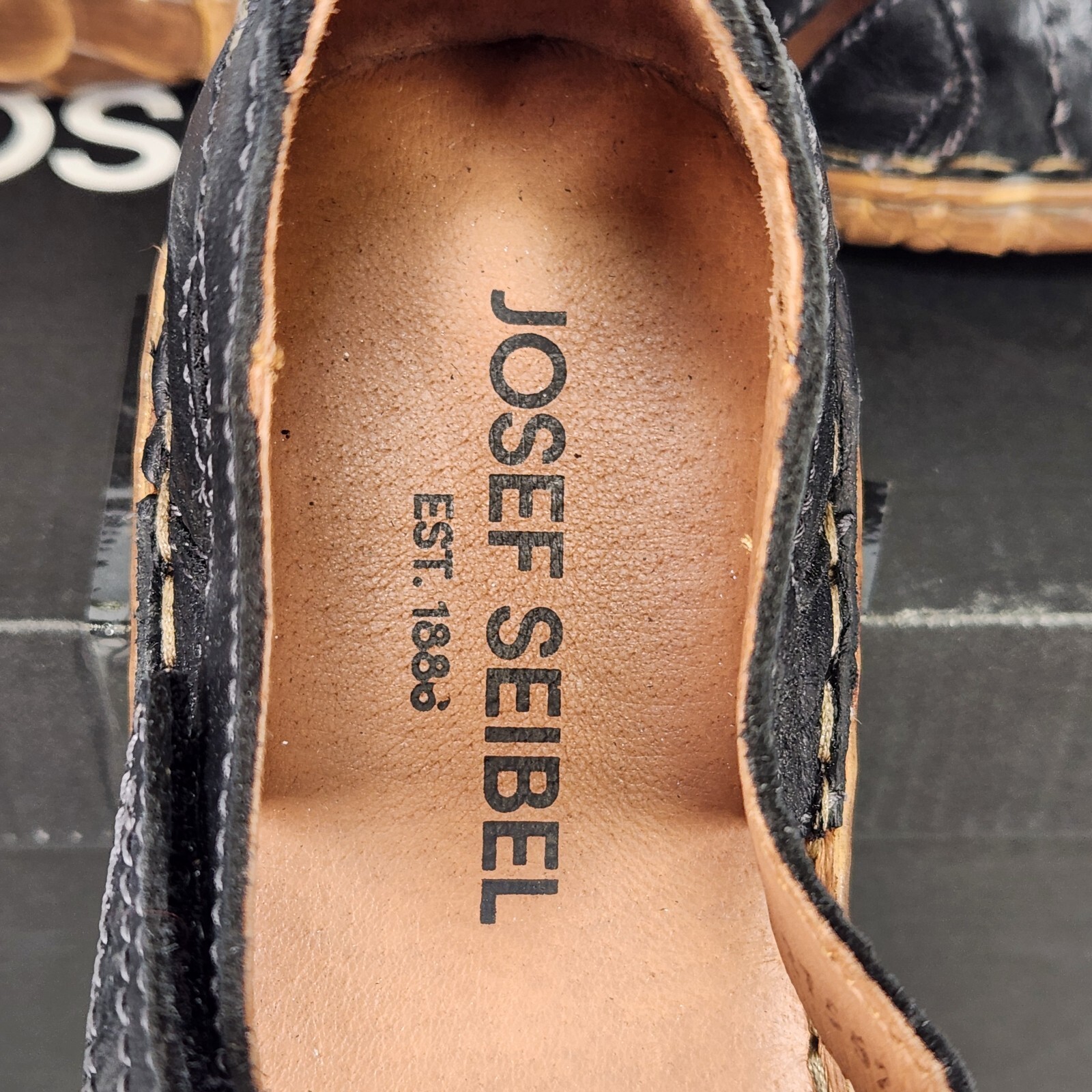 Size 6-6.5 (EU 37) – Josef Seibel Rosalie 29 – Black Full Grain Leather