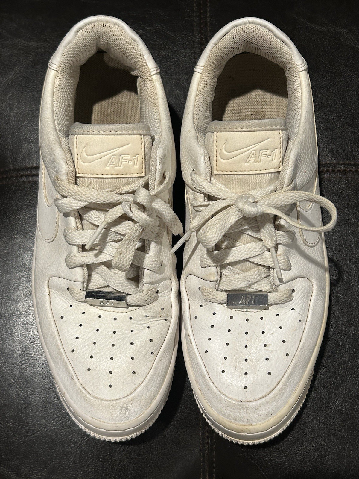 Air Force 1 Tennis Shoes Women’s Size 8-Need Cleaned