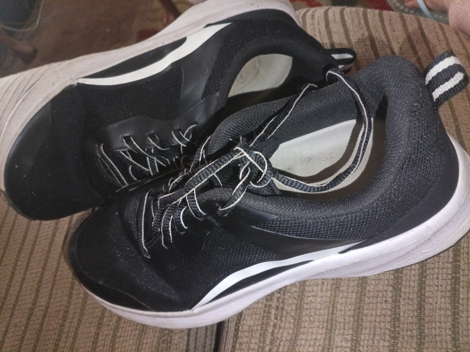 black and white Athletic Works women’s lifestyle joggers Sneaker Shoes Size 8W