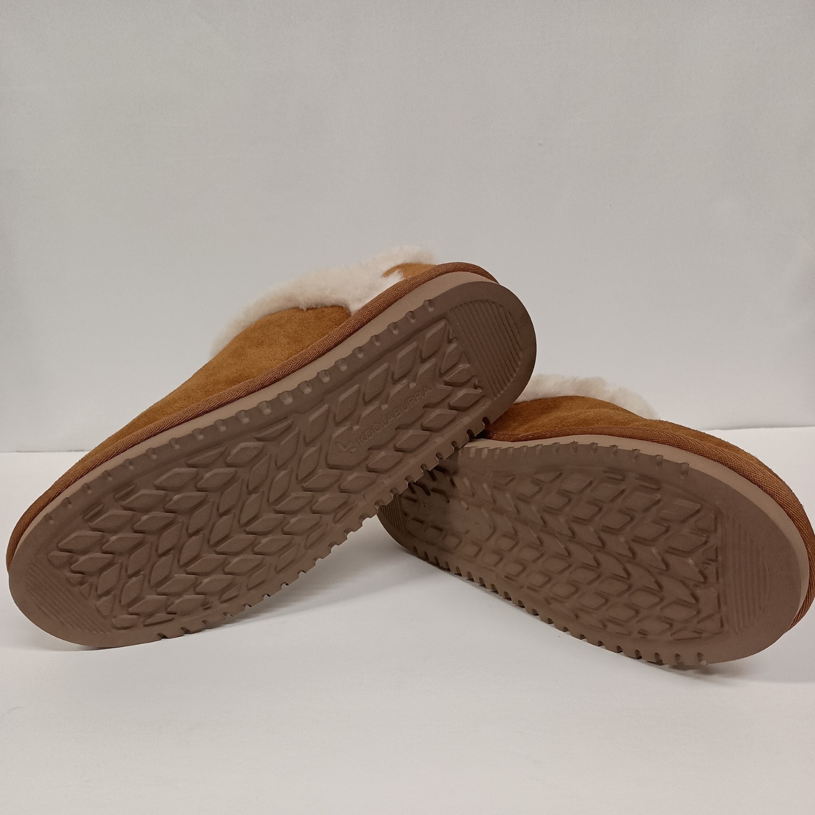 Koolaburra by UGG Advay Slip-On Women’s Size 9 Sand Sherpa Lined