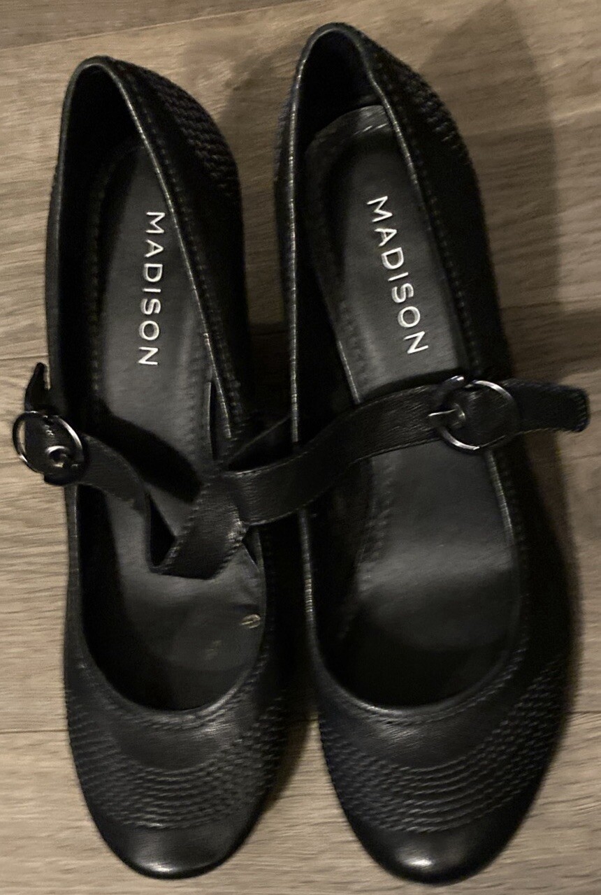 Madison Black Leather Heeled 9M Mary Jane Blake Shoes Decorative Stitching EUC