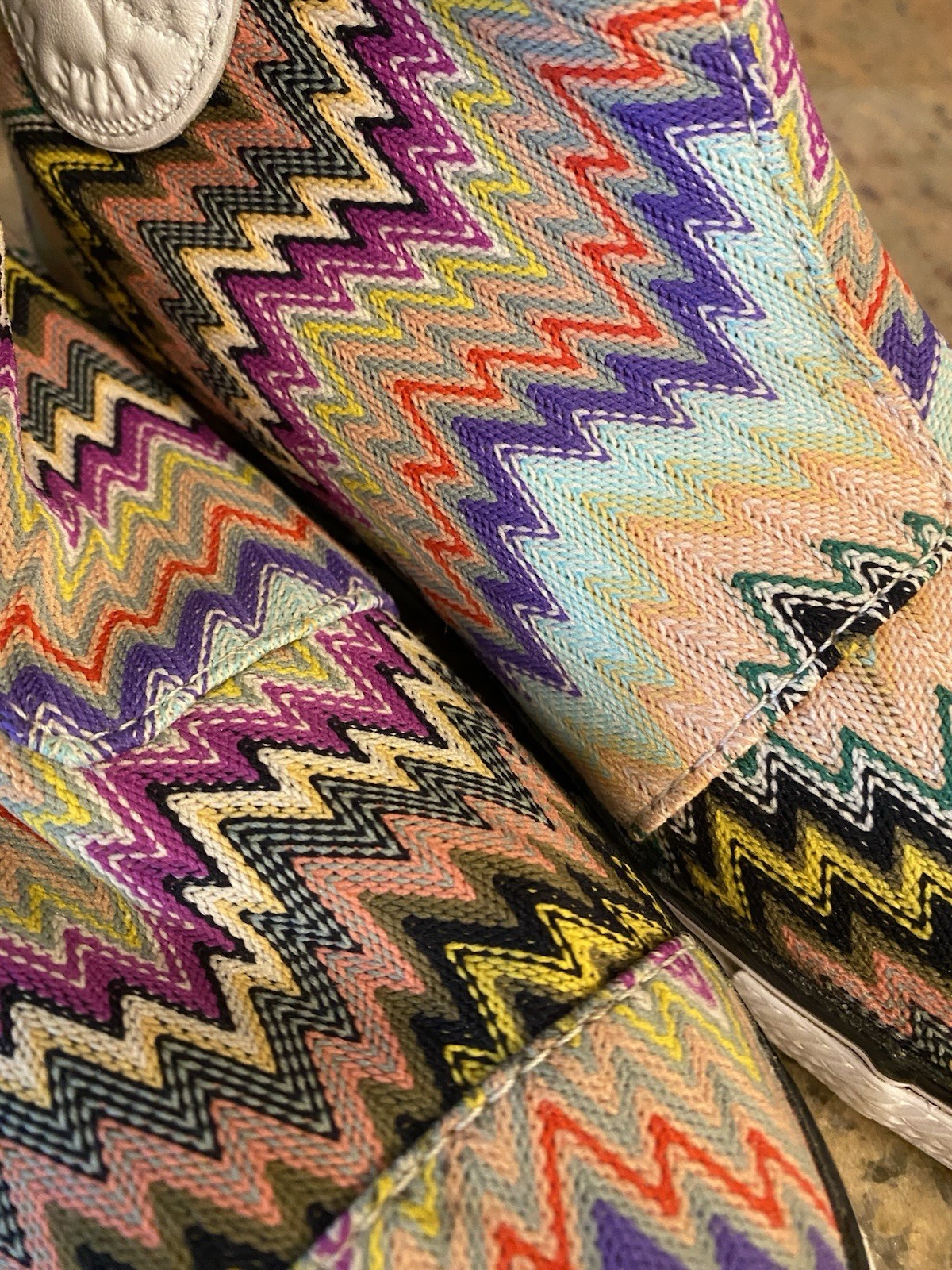 Converse Chuck Taylor Missoni Hi Line Women’s Mid Top