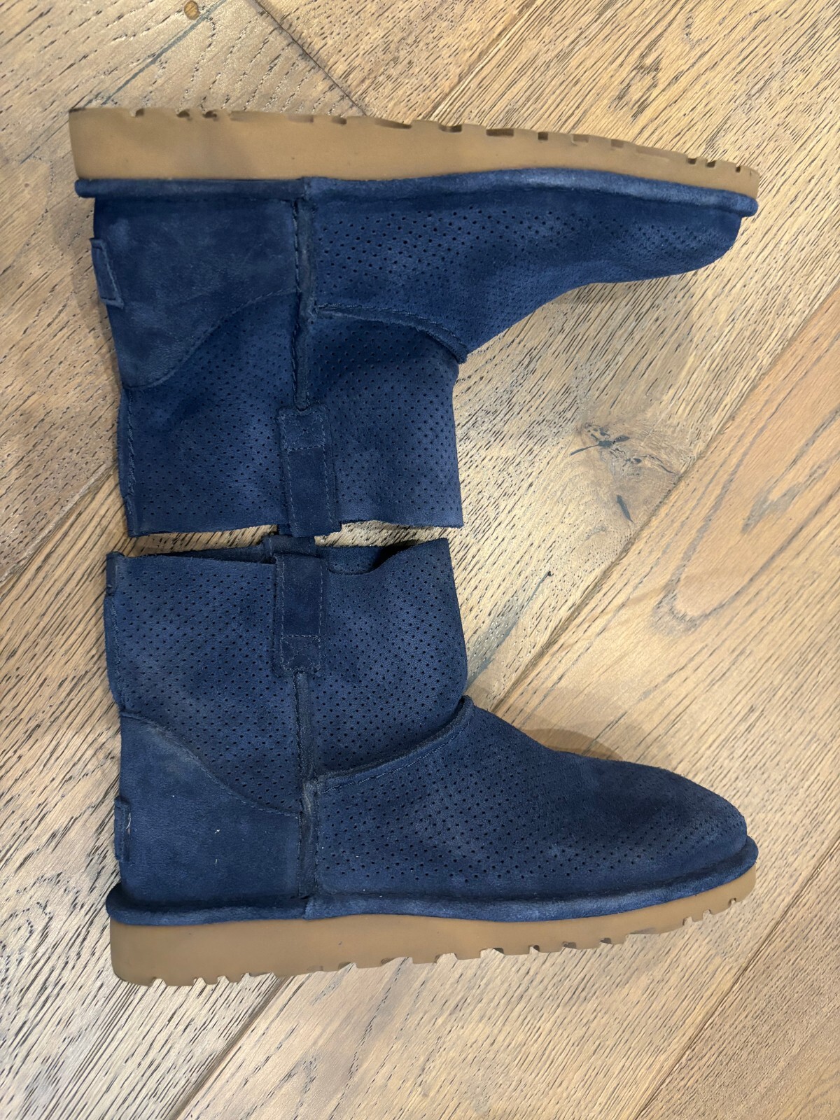 UGG S/N 1016852 Blue Classic Unlined Mini Perforated Winter Ankle Boots Size 6