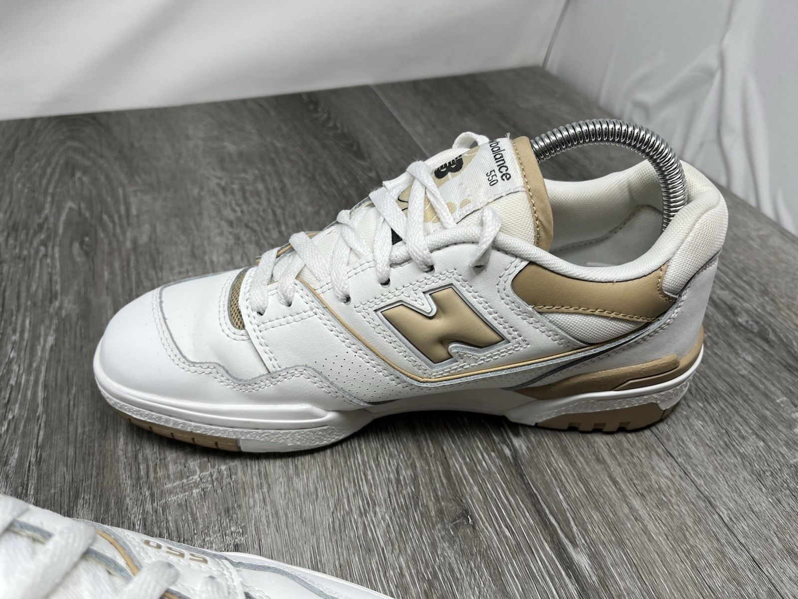 New Balance Shoe 550 Unisex Women 8.5 Men 7 LifeStyle Casual Sneaker BBW550BT