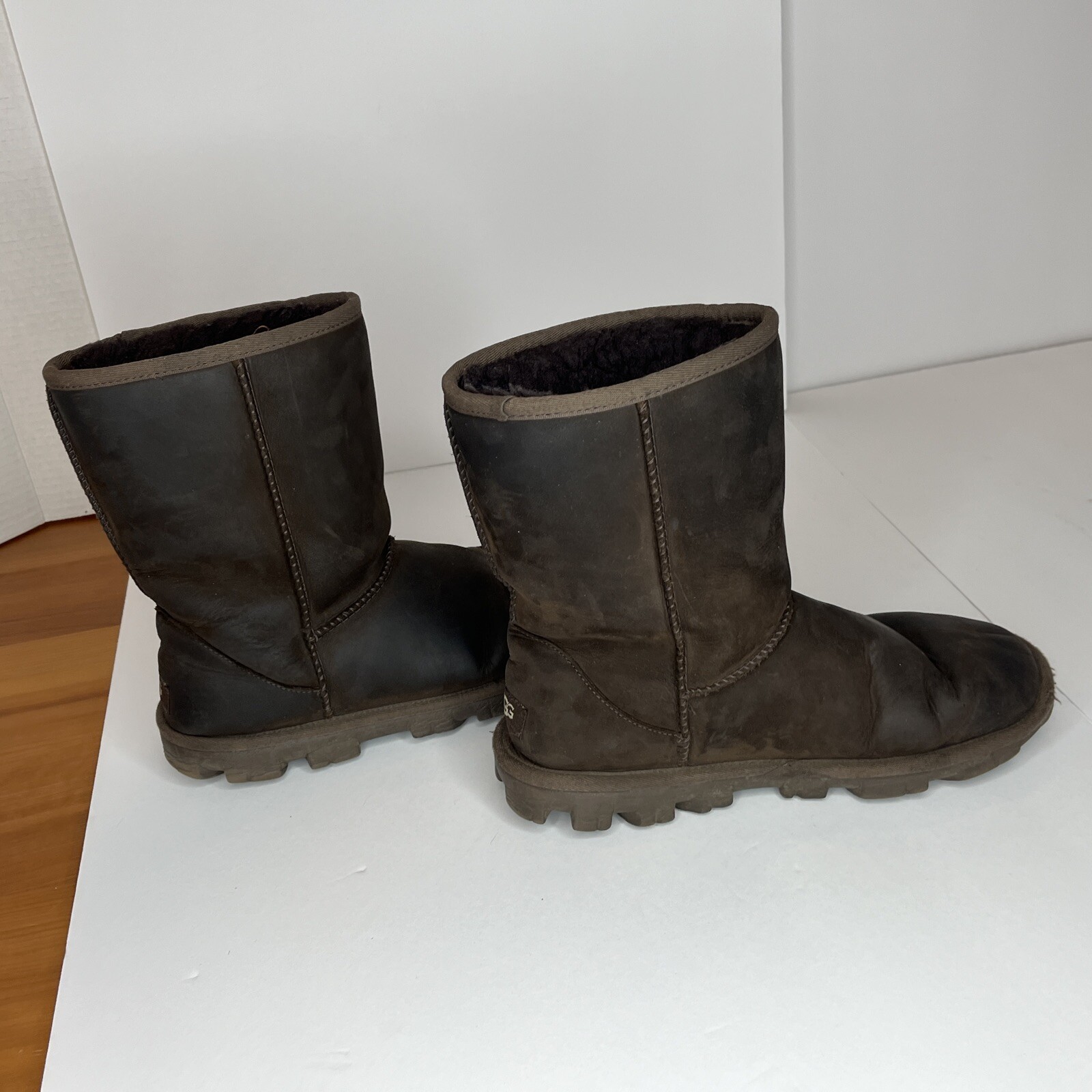 UGG 1111513 ESSENTIAL DARK BROWN SHEARLING LEATHER WOMENS USA 8 BOOTS