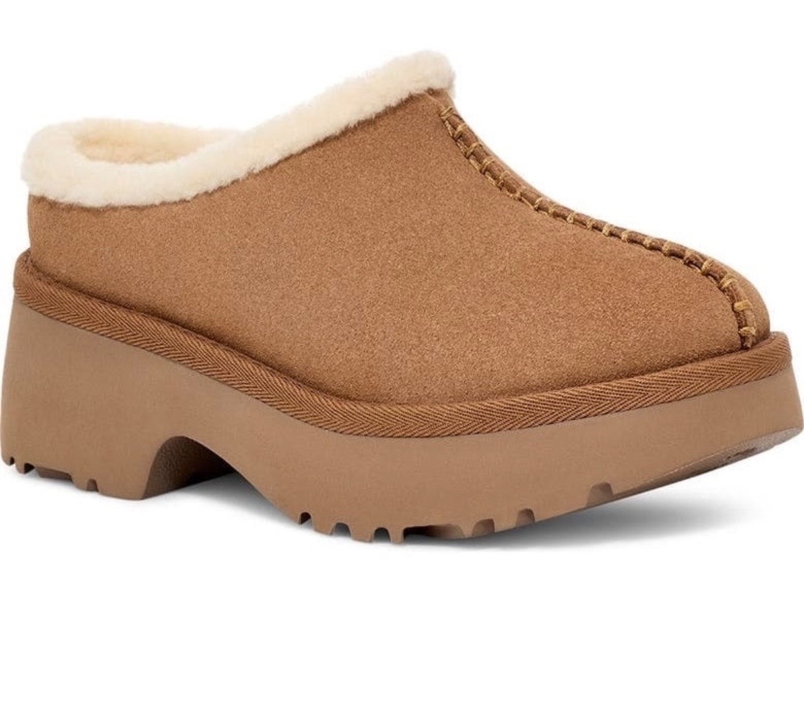 UGG® Women’s New Heights Cozy Clogs Size 8 US 39
