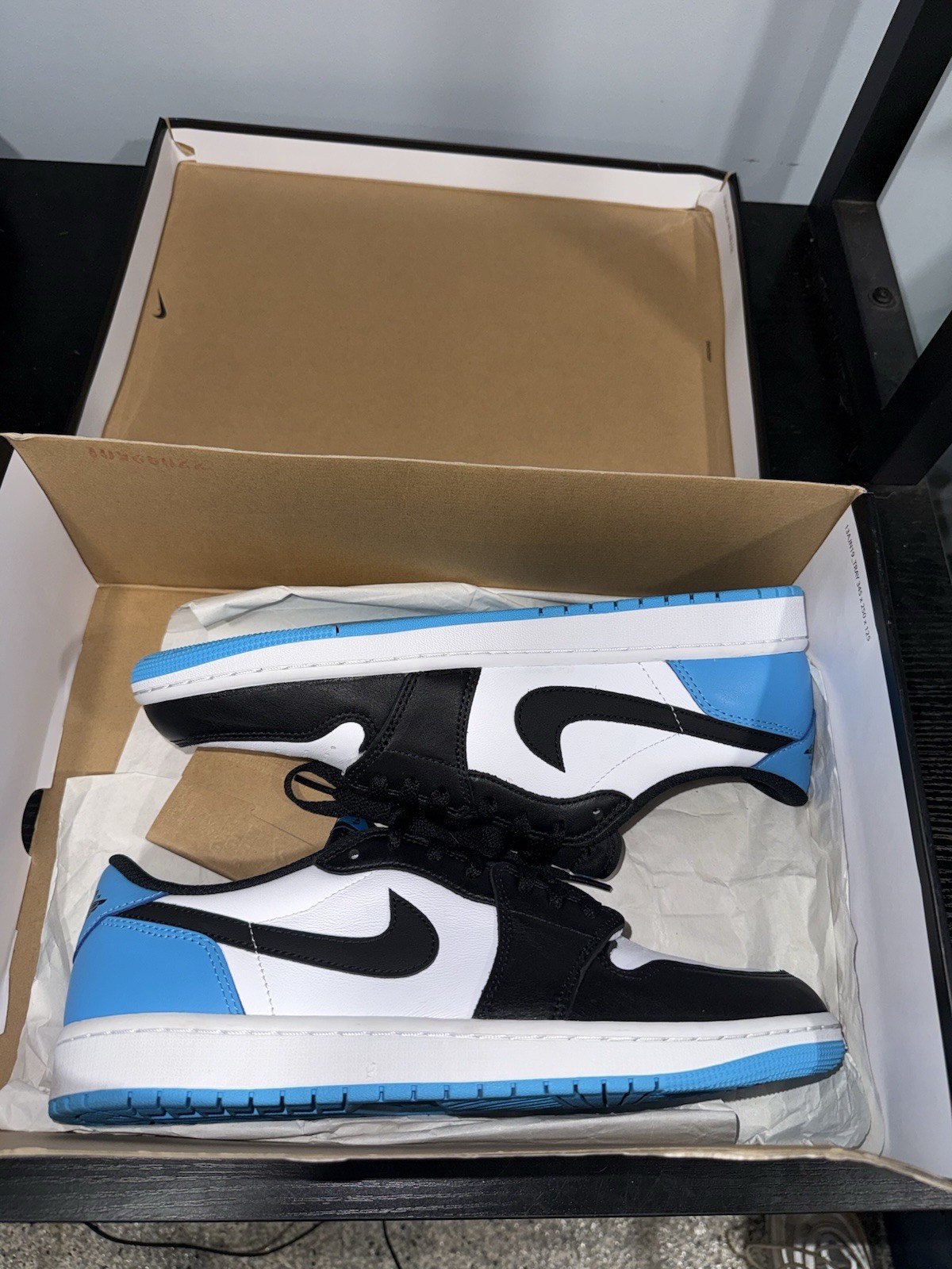 Air Jordan 1 Retro Low OG UNC CZ0790-104 White/Blue/Black