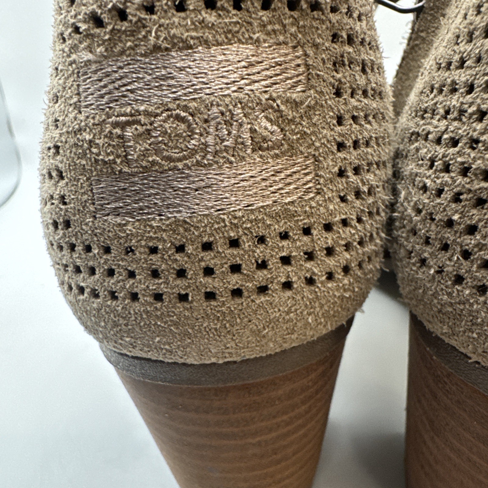 Toms Heels Shoes Women’s 11 Tan Beige Micro Fiber Zipper Peep Toe Majorca