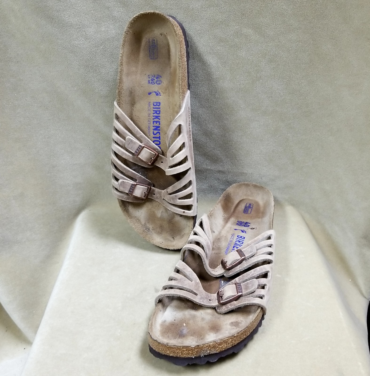 Birkenstock Tan Women’s Sz 40/9 Soft Footbed Sandals Brown Granada