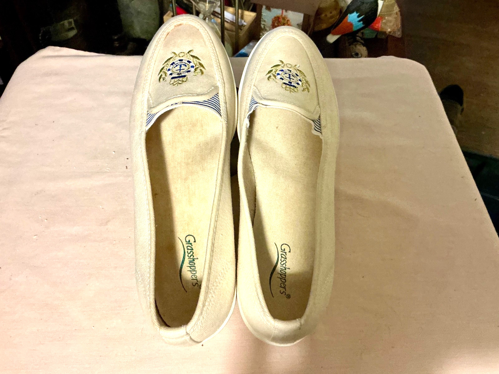 ladies grasshoppers flat slip on shoes size 8m