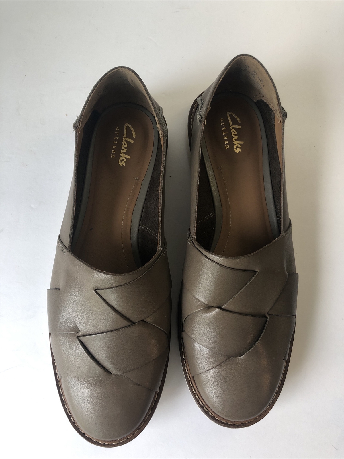 Clarks Artisan Glick Harvest Flats Shoes Women’s size 7 Brownish Gray