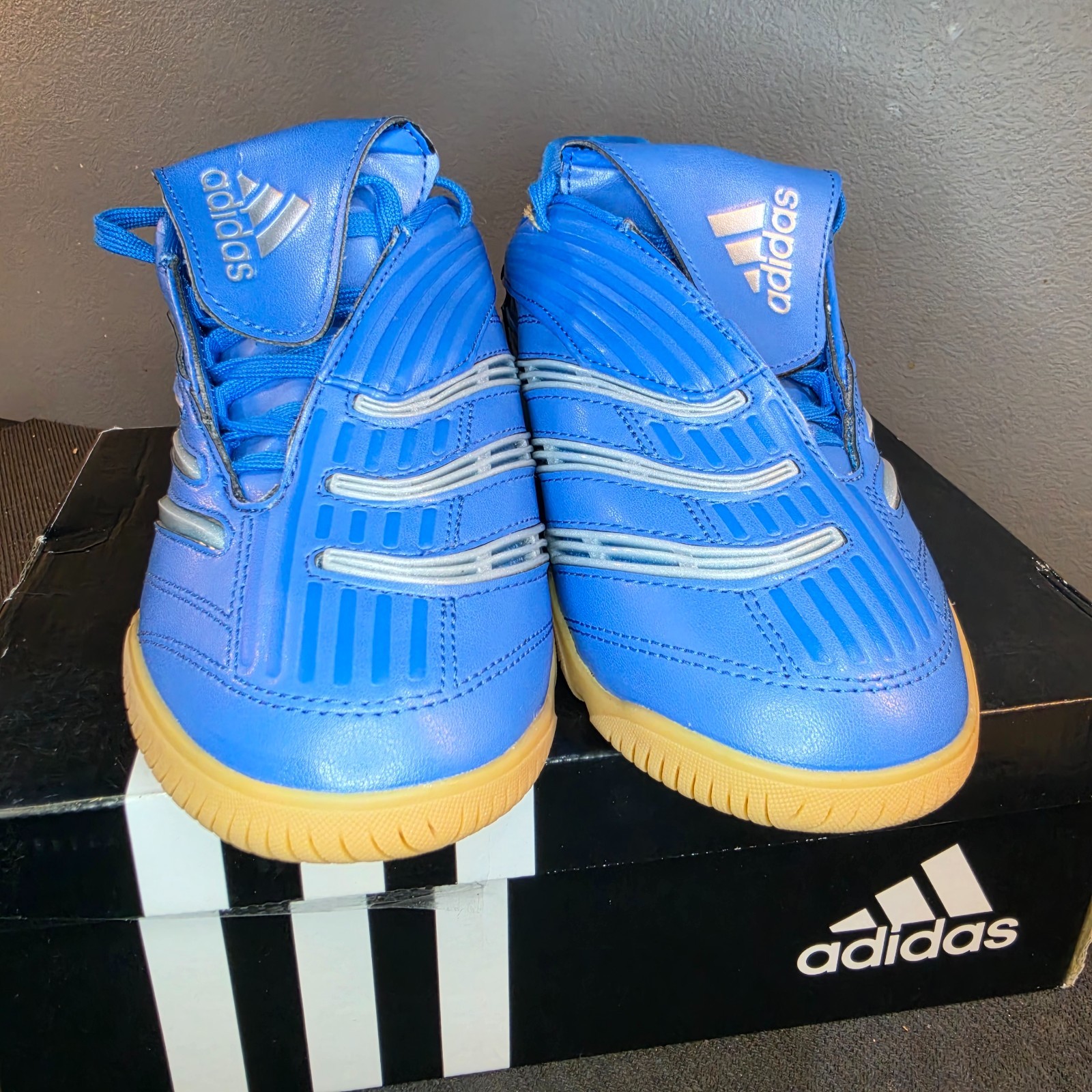 New Adidas Predator Sala W Wmns Sz 6.5 Blue Silver Indoor Soccer JR1637 NIB