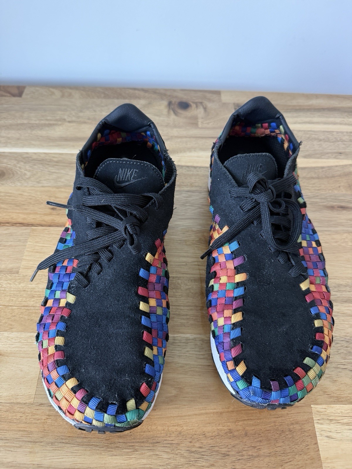 Nike Air Woven Multicolor Black Low Top Lace-Up Athletic Sneaker