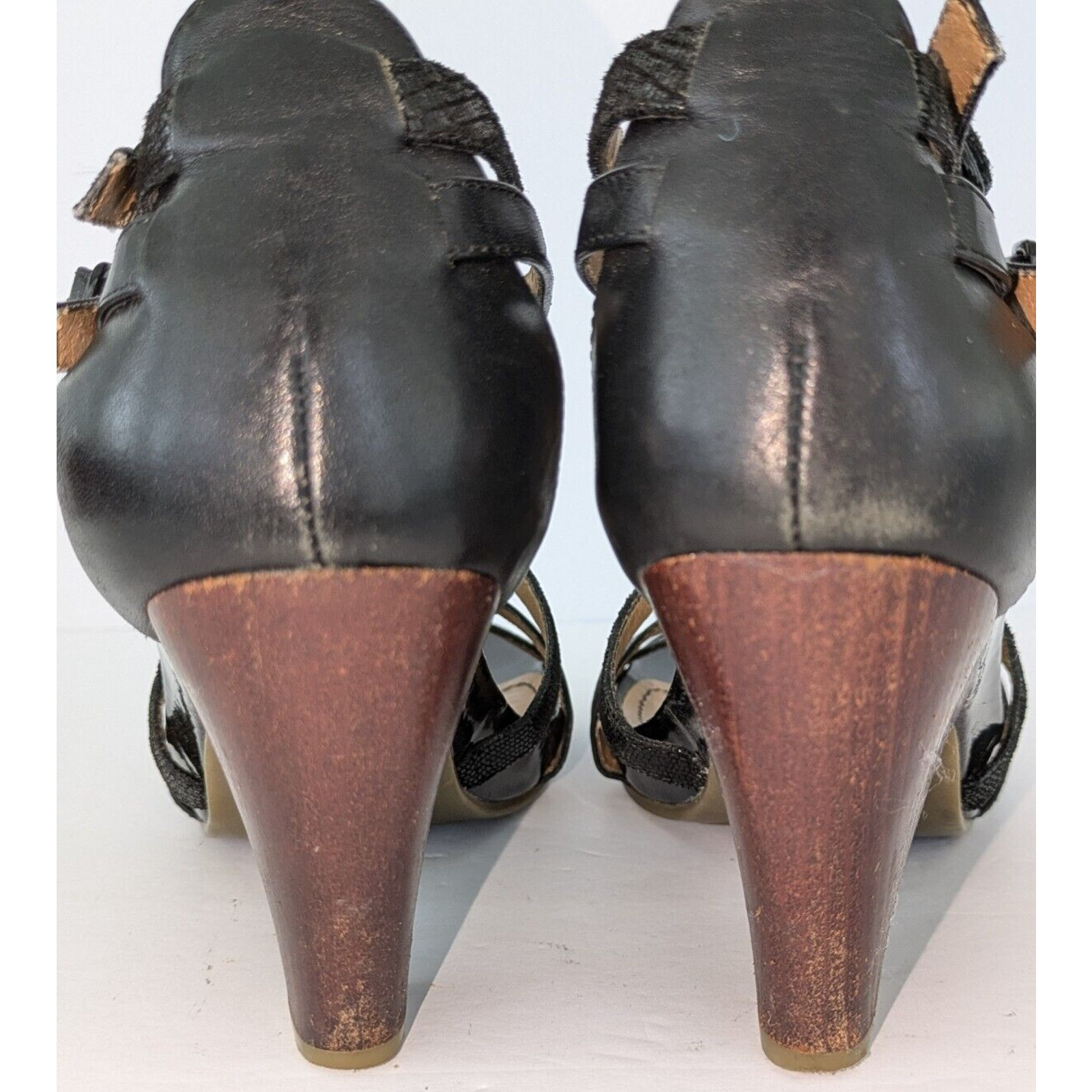 Kenneth Cole Reaction Womens Sz 6.5 Strappy Open Toe Cone Heel Gladiator Sandals
