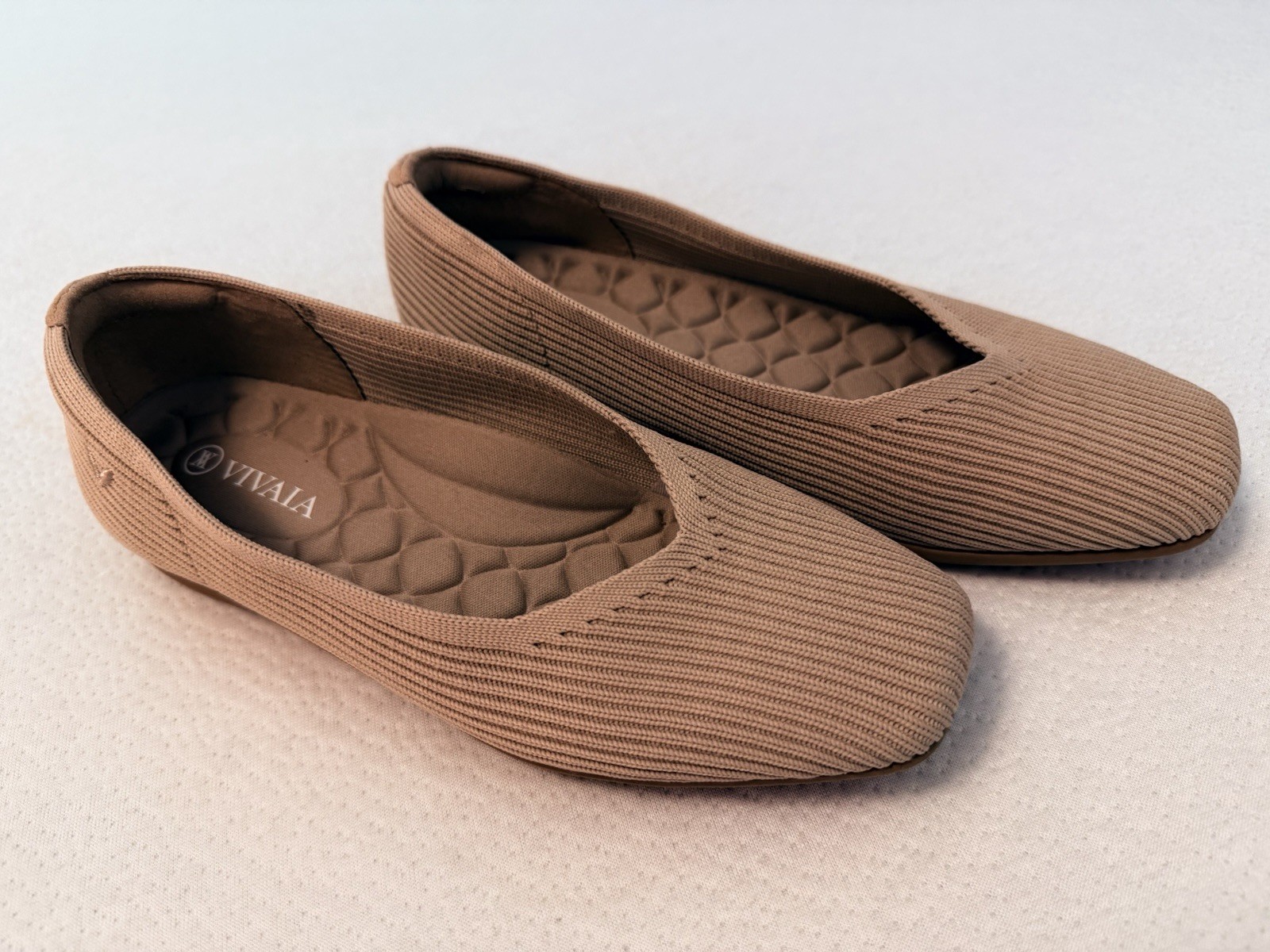 Vivaia Margot Square Toe Comfort Flats Women US 5 Camel Tan V Cut Ribbed Pull On