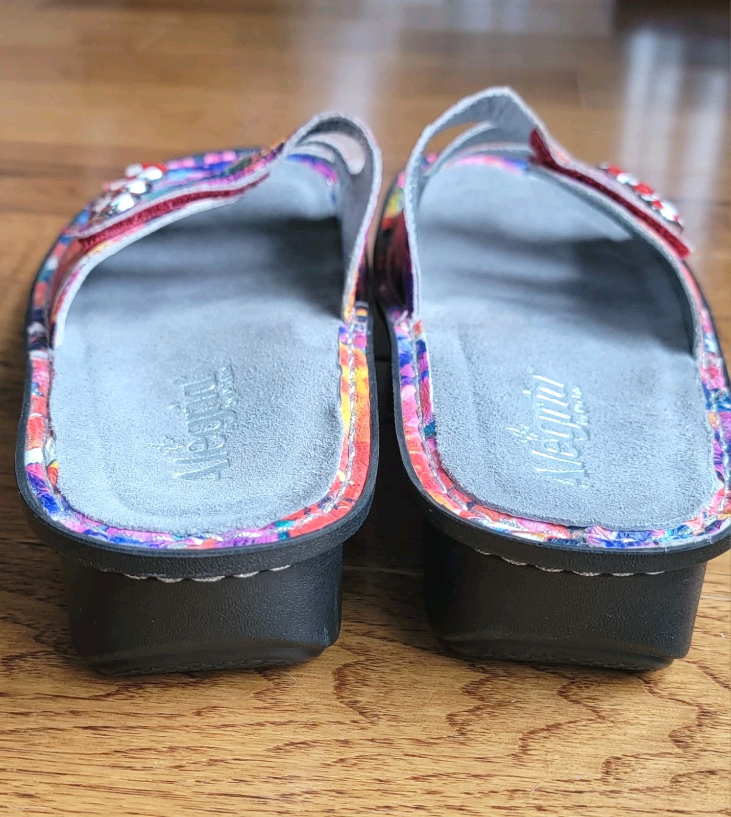 Alegria Fiona Sandals Women’s 39 US 9 Iris Floral Triple Strap Wedge Slip-On