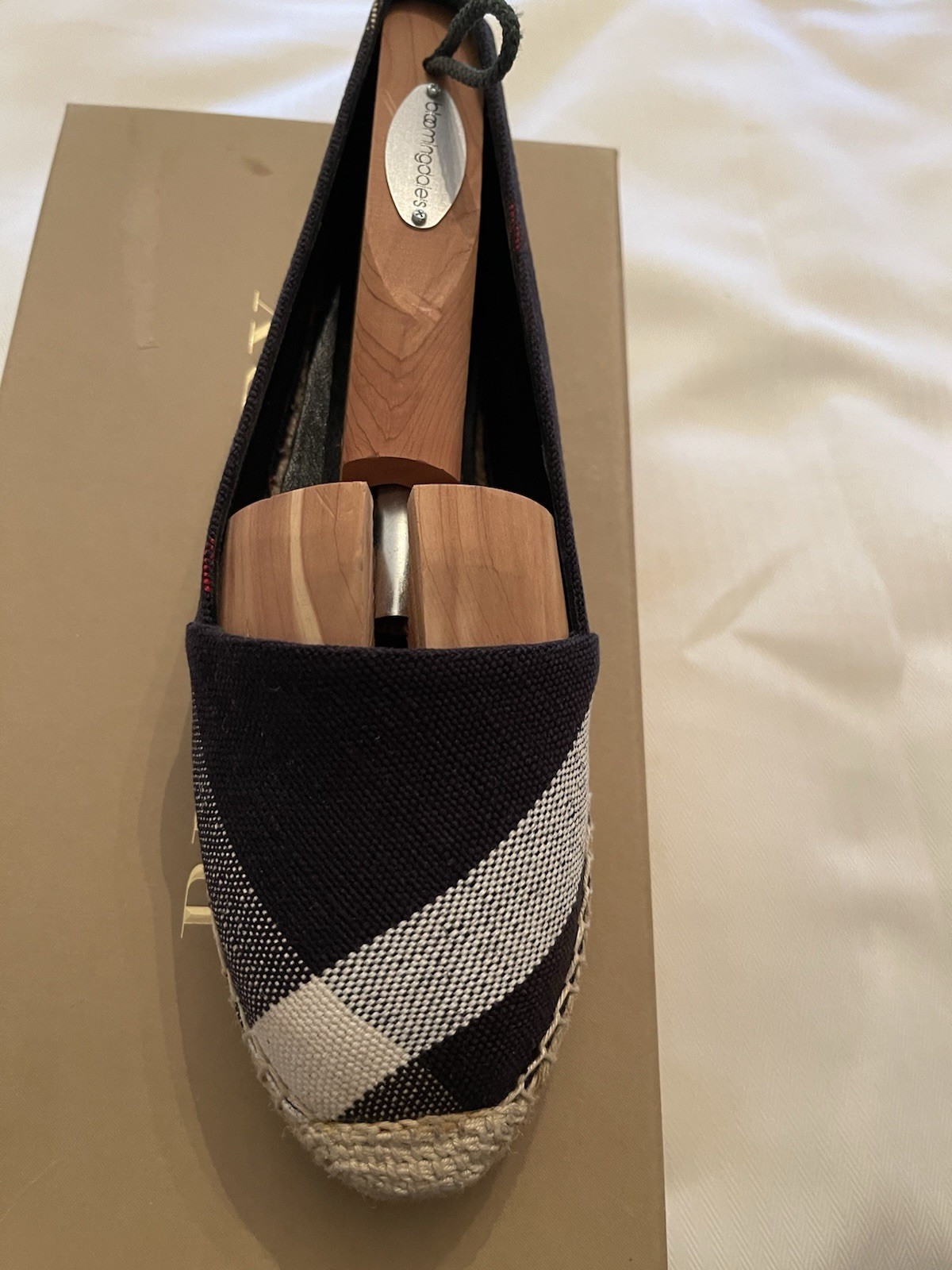 NEW BURBERRY BRIT ESPADRILLES CHECK HODGESON FLAT EUR 38.5 IN BOX SHOE TREE INCL