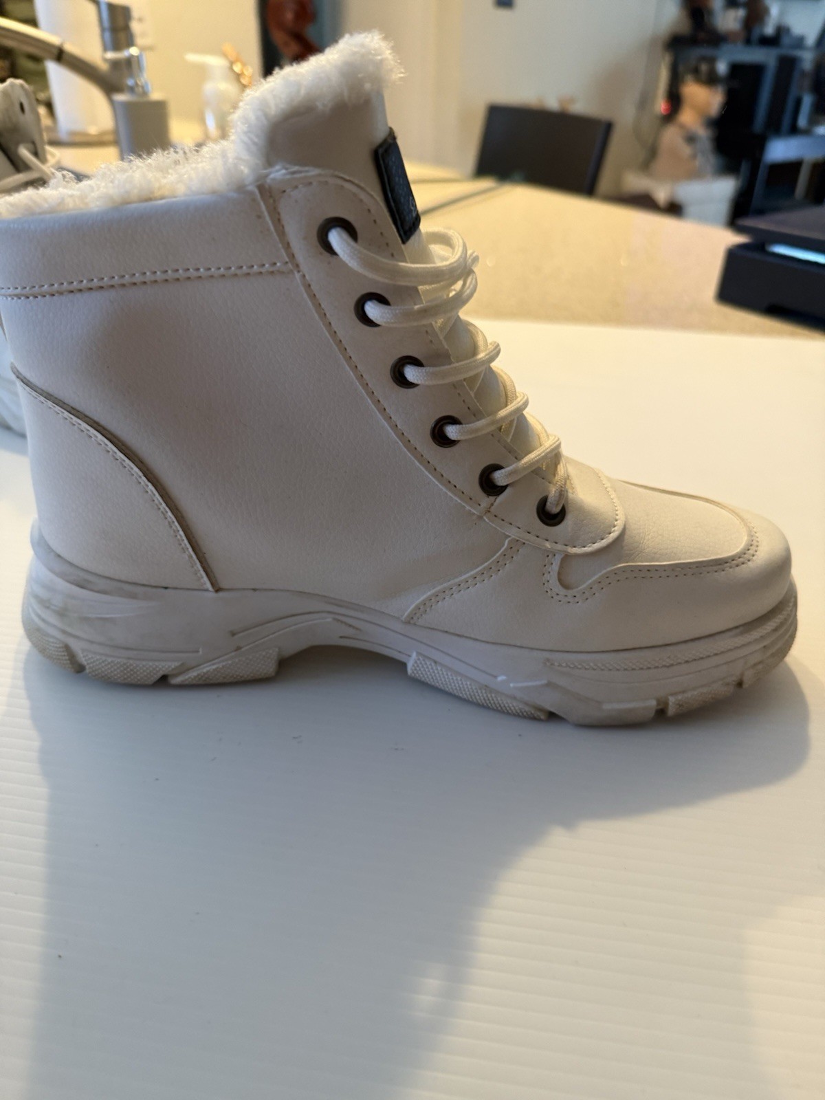 Evolutions High Top Boots~ White Size Woman’s 43