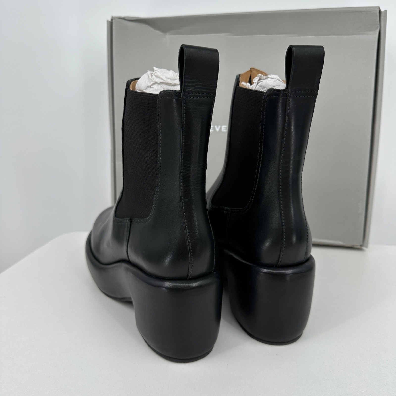 Everlane The Puffa Boot in Black size 9.5 Chelsea Ankle 3.25″ Chunky Platform