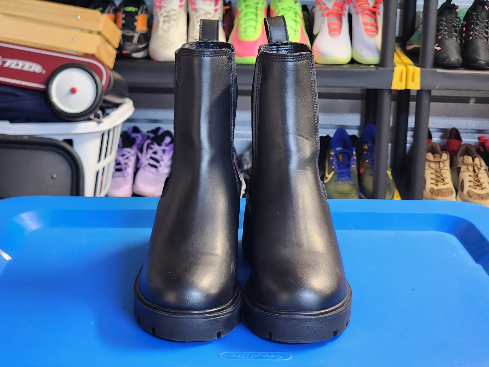 Steve Madden HONORED Black Synthetic Chelsea Ankle Boots Pull-On Pull Tab 8.5M