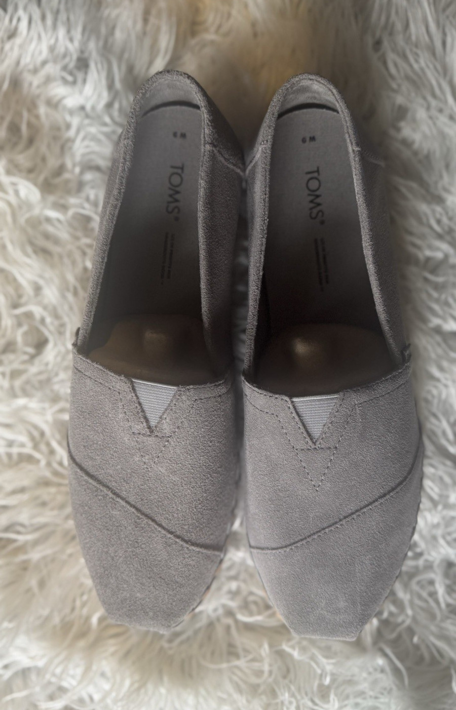 TOMS Women’s Suede Slip-On Flats Almond Toe Gray Rubber Sole, US 9 EU 40