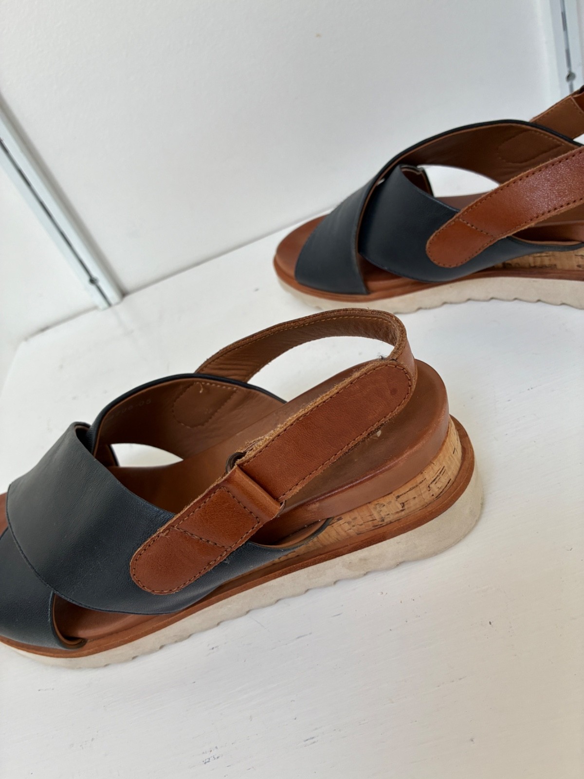 Ara Wedge Sandals Valencia Wedge Leather Navy Blue Sandals Nautical US 7.5 EU38