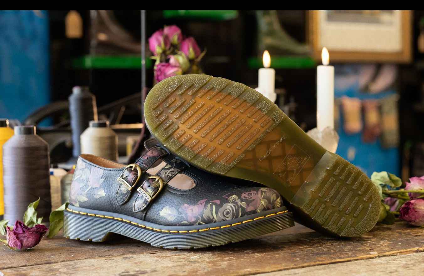 DR. MARTENS 8065 DECAYED ROSES NAPPA MARY JANE SHOES MSRP$190 CUTE & CHIC