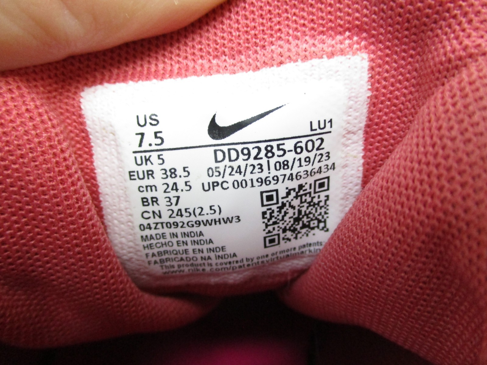 Nike Air Max Bella TR 5 Womens Size 7.5 Medium B Rose Burgundy DD9285-602