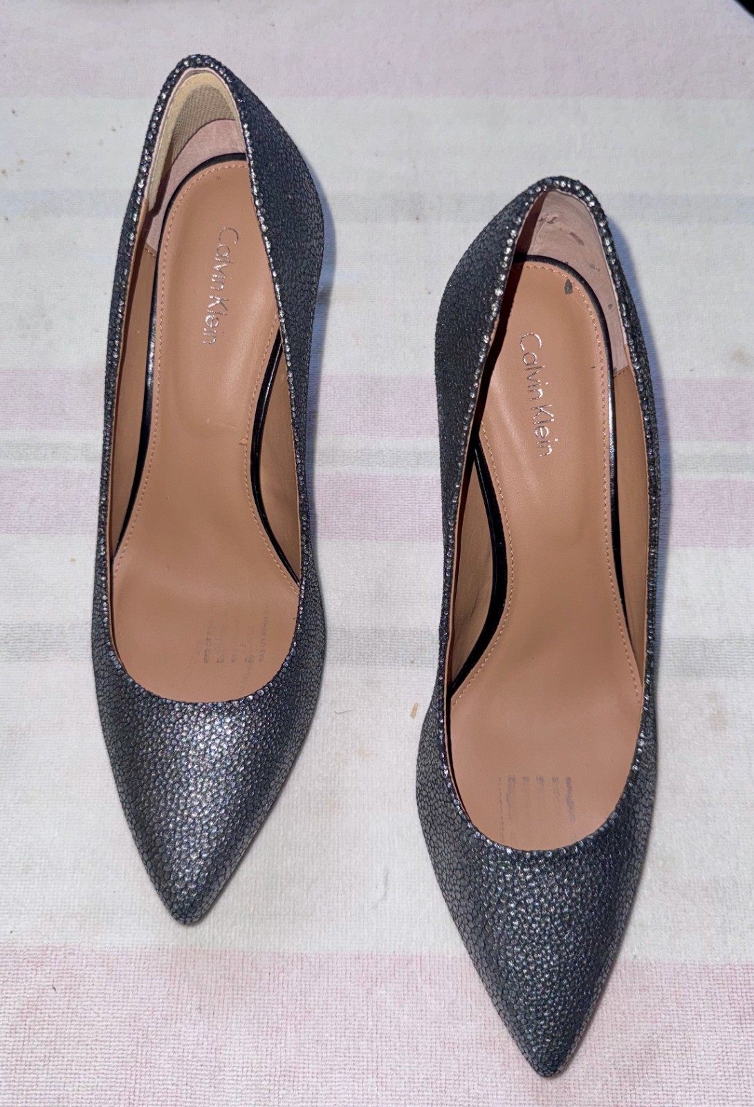 Calvin Klein Women’s Metallic Silver Pointed Toe Kitten Heel Pumps Size 38